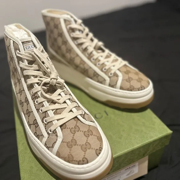 Authentic NWT Gucci Brown Patterned High-Tops with White Accents - Picture 2 of 7